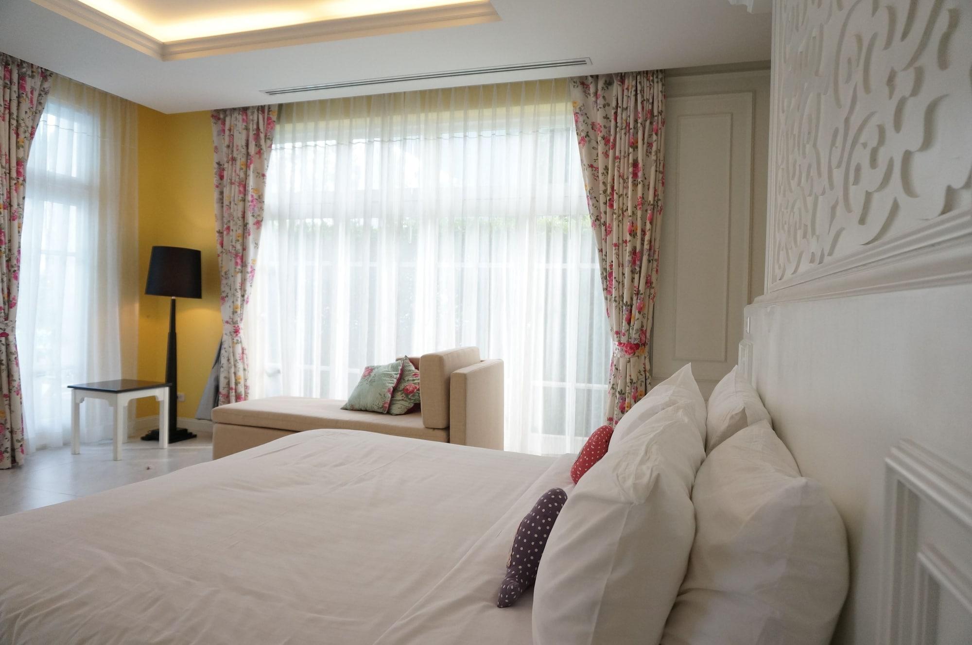 Hotel The Sea-Cret Garden HHQ Exterior foto