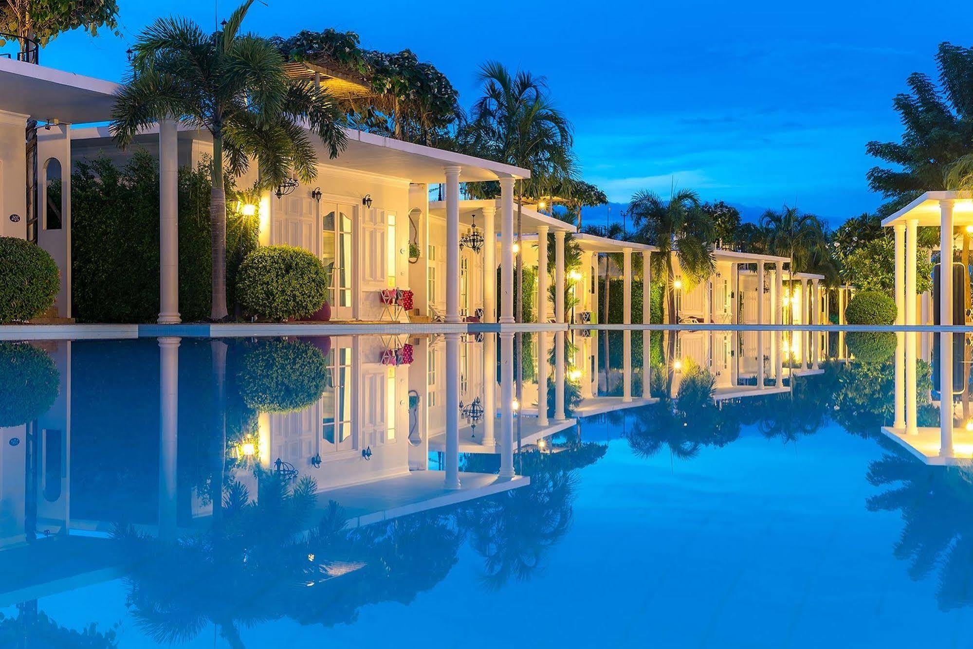 Hotel The Sea-Cret Garden HHQ Exterior foto